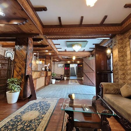 Srīnagar Hotel Green Rooms, Vintage Luxury Near Dal Lake מראה חיצוני תמונה