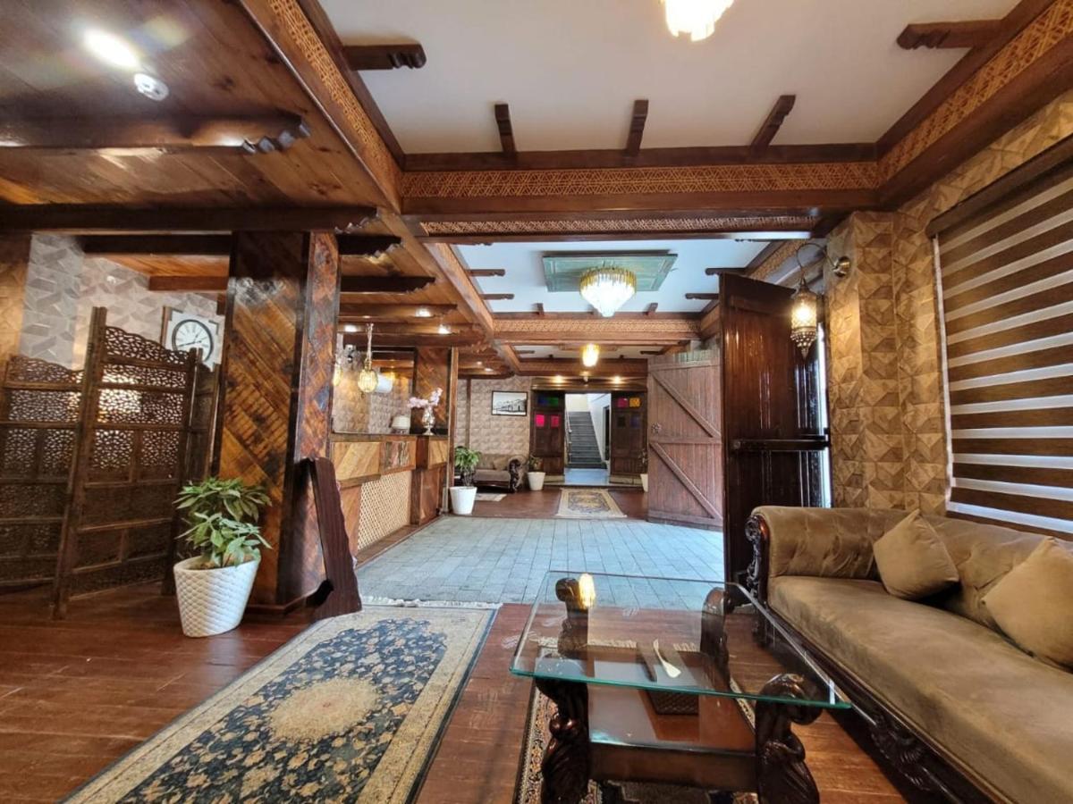 Srīnagar Hotel Green Rooms, Vintage Luxury Near Dal Lake מראה חיצוני תמונה