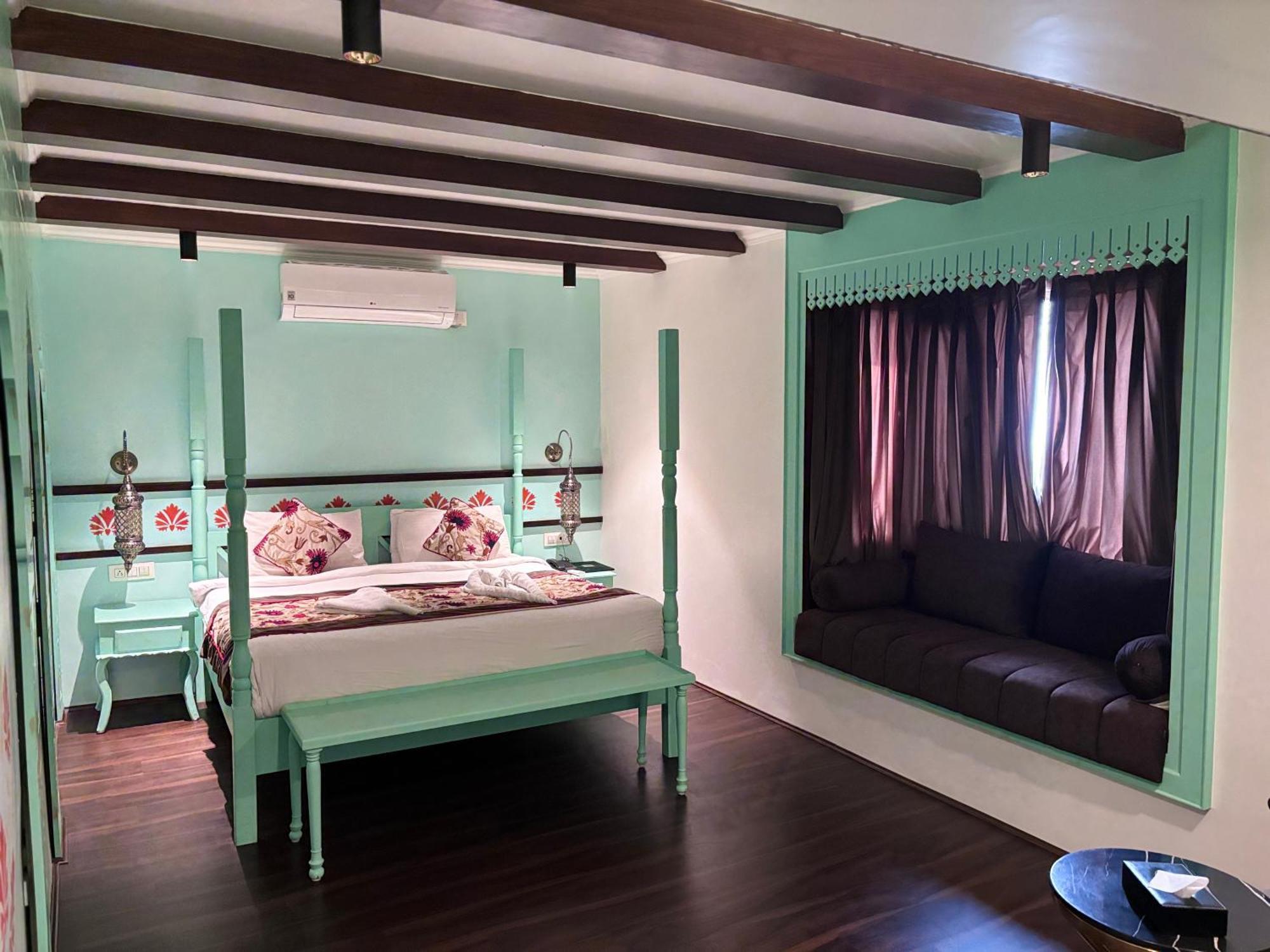 Srīnagar Hotel Green Rooms, Vintage Luxury Near Dal Lake מראה חיצוני תמונה